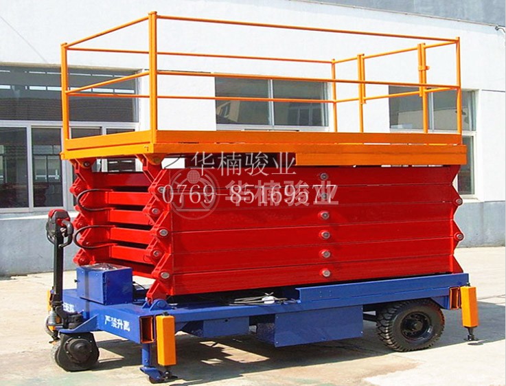 自行式升降機(jī)平臺(tái)選擇電驅(qū)動(dòng)和液壓驅(qū)動(dòng)方式哪個(gè)好